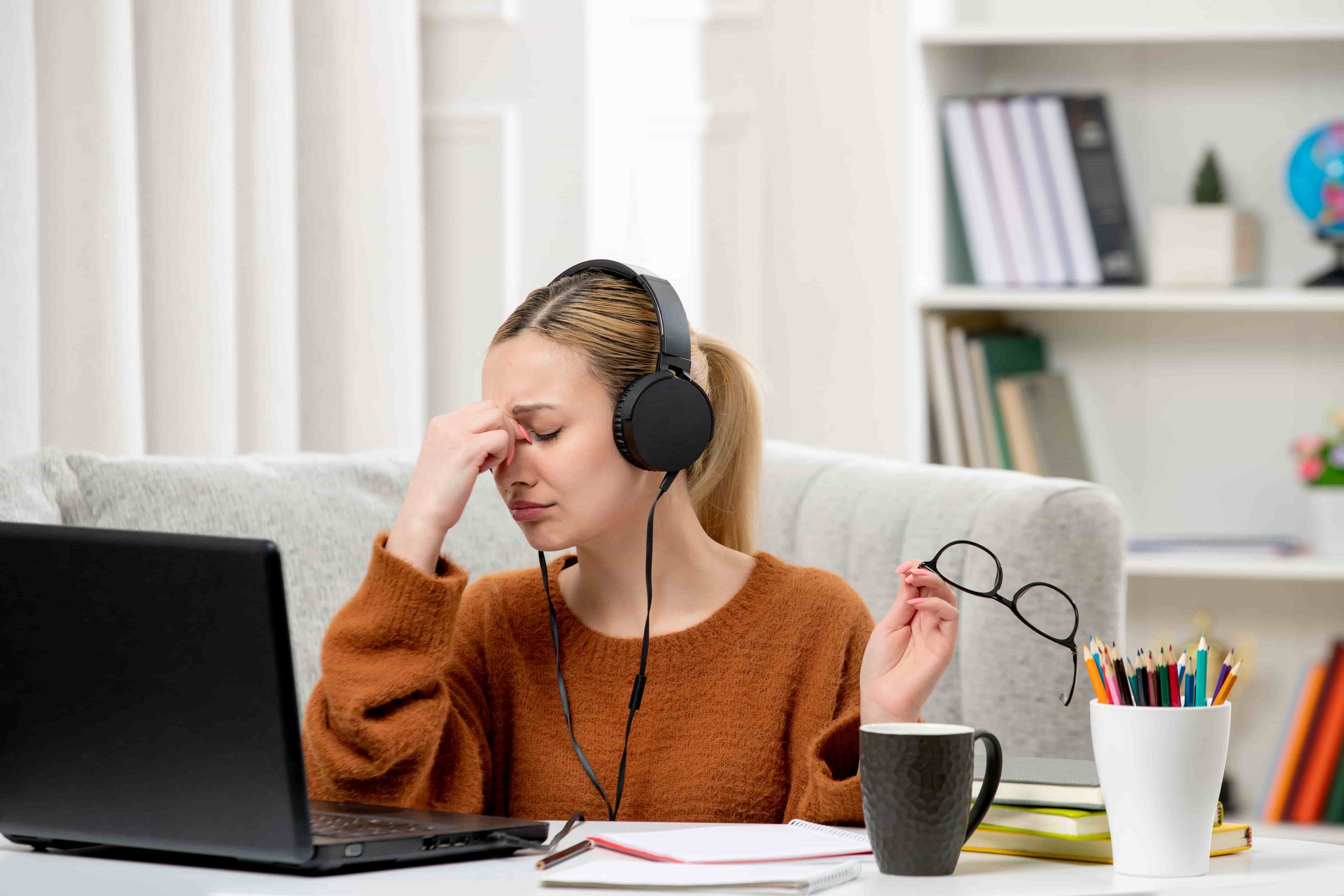 Uzaktan Çalışma Sistemiyle Hayatımıza Giren Zoom Yorgunluğu Nedir?