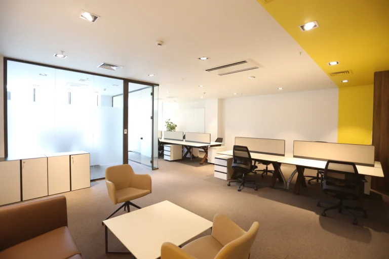 Suit ofis özel oda – modern, tam donanımlı ve prestijli çalışma alanı.