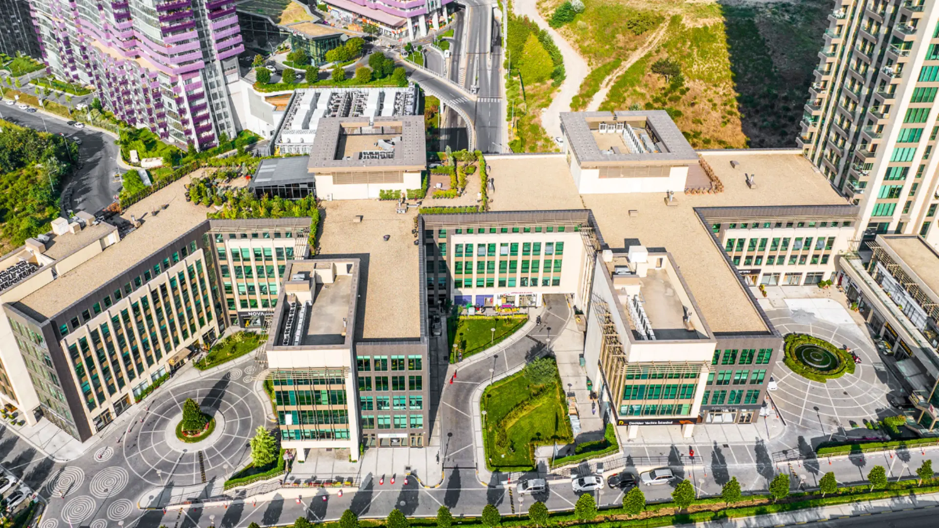 Vadistanbul kiralık ofis binası – Workland