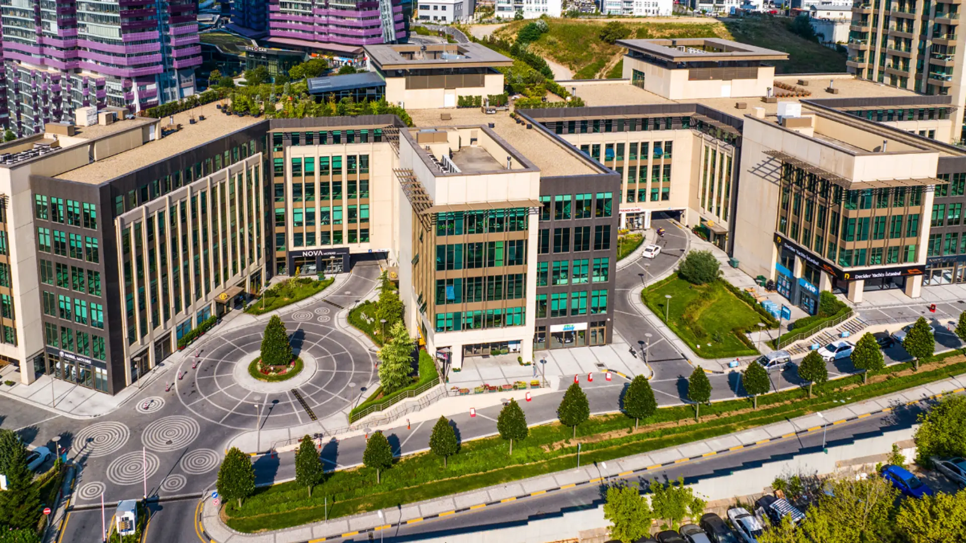 Vadistanbul kiralık ofis binası – Workland