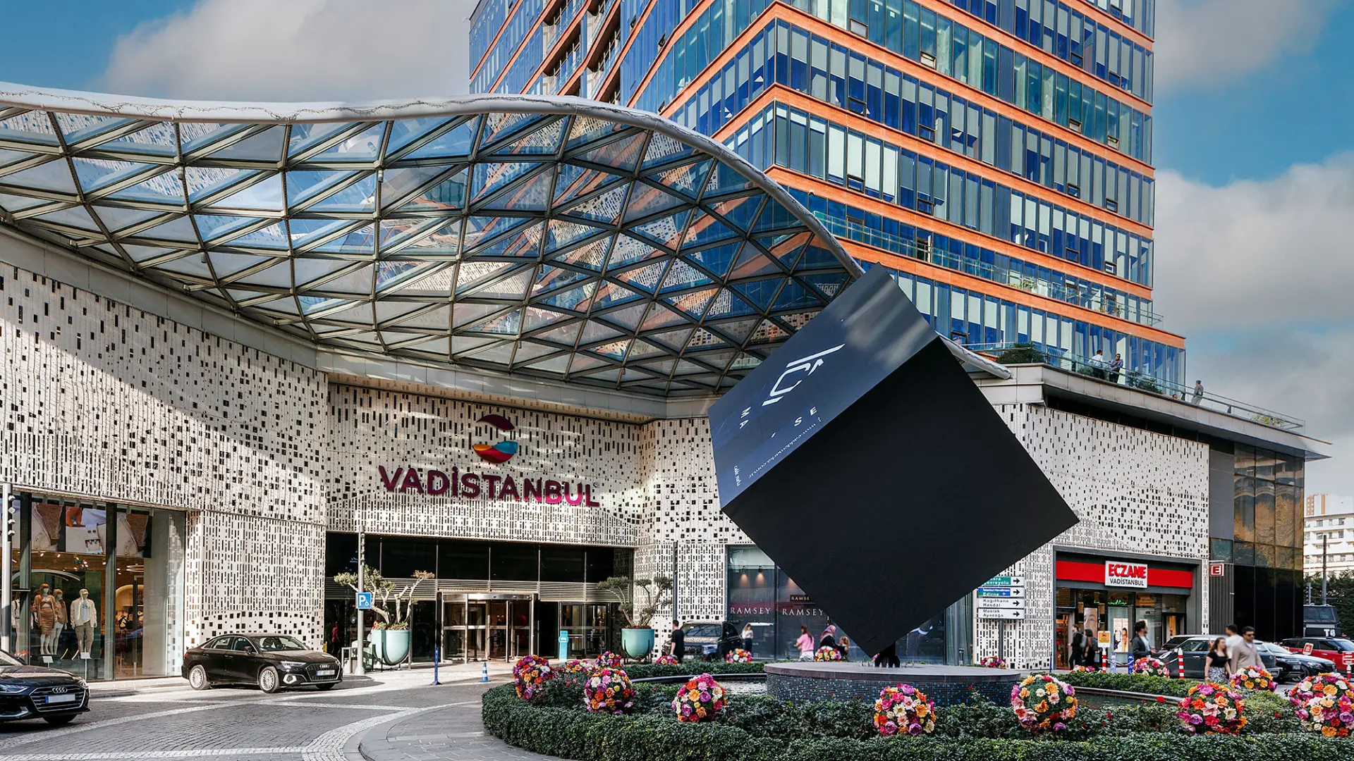 Vadistanbul kiralık ofis binası – Workland